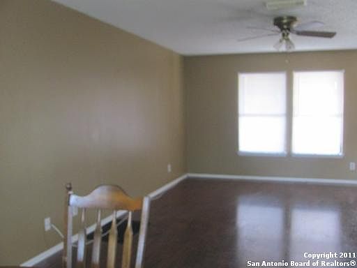 4th image of 15538 Knoll Meadow