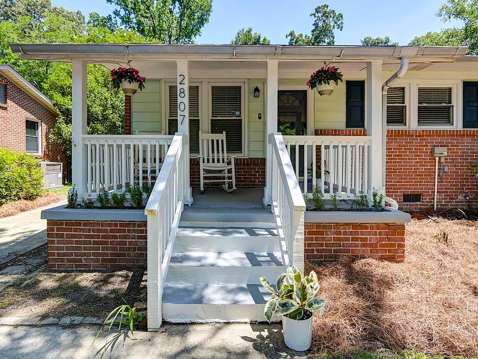 1st image of 2807 Holt Dr