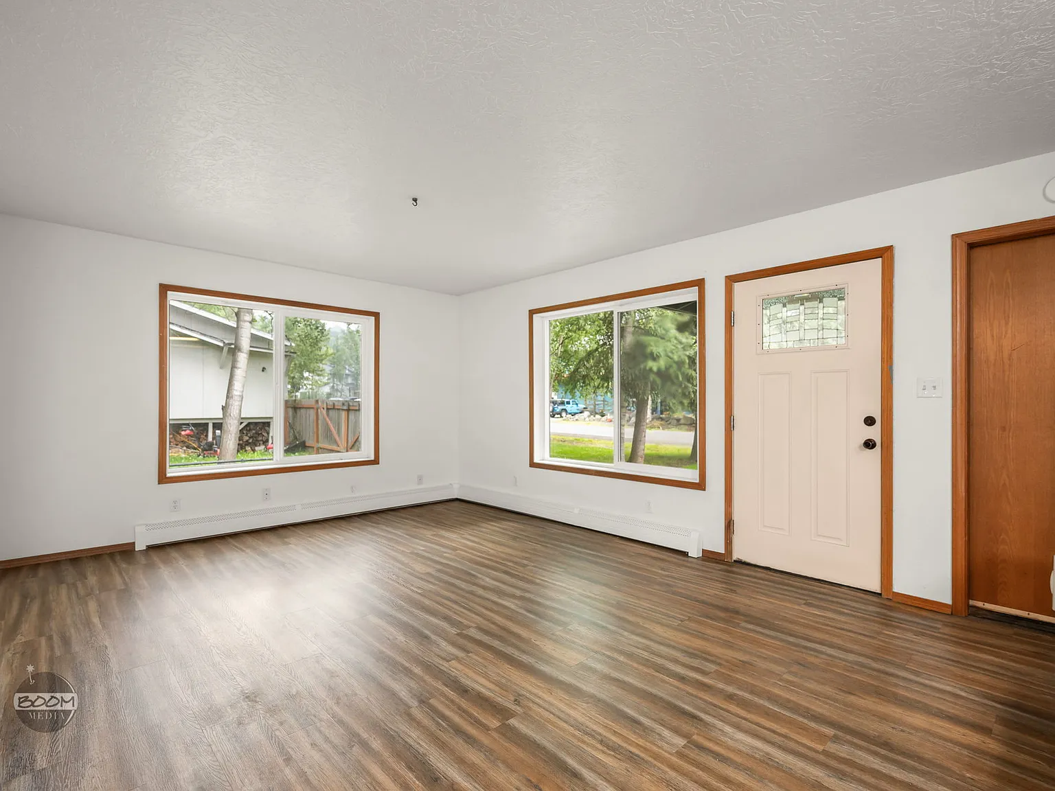 3 bed, 1140 sqft, $2,350 — Photo 4