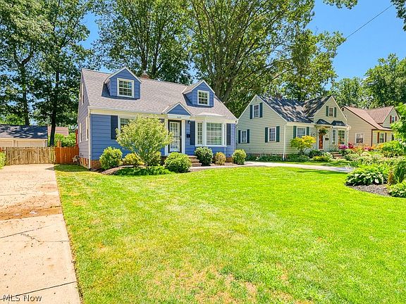 3rd image of 569 Huntmere Dr