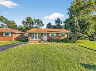 1201 Senate Dr, Saint Louis, MO 63138