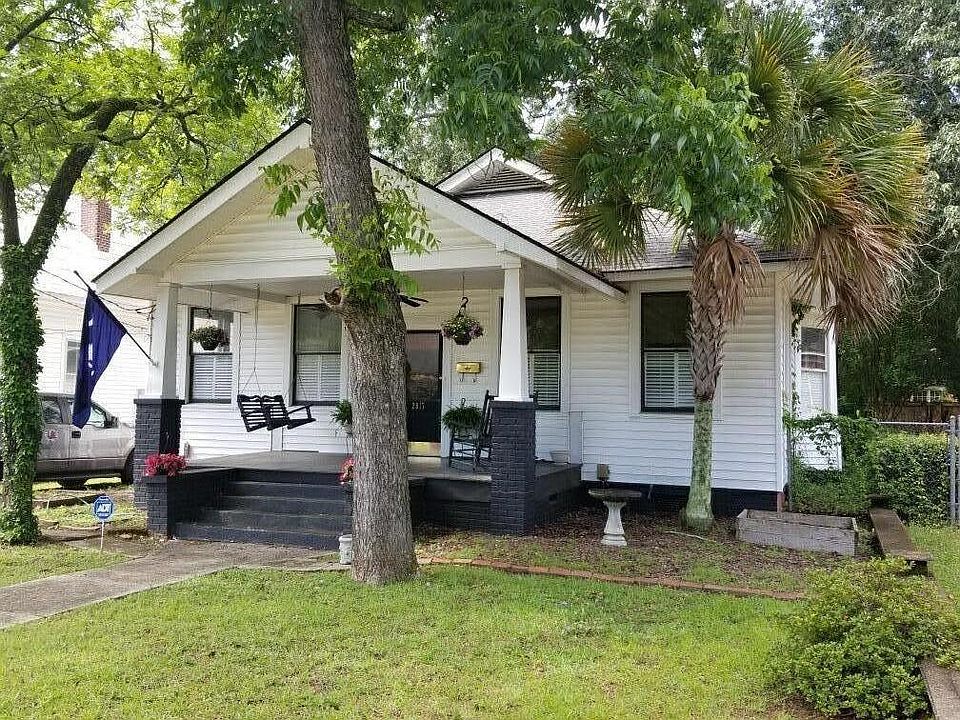 2nd image of 2817 River Dr