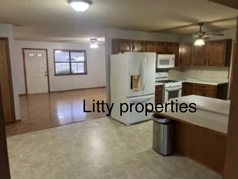 122 Crest Loop - 1 — Photo 3