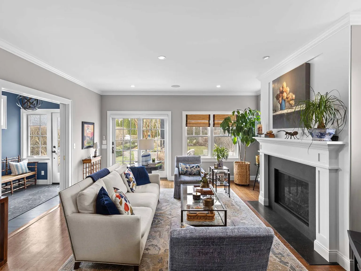Pristine Southampton Village Retreat — Photo 4