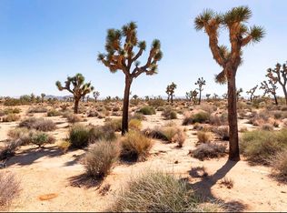 La Crescenta Dr, Yucca valley, CA 92284