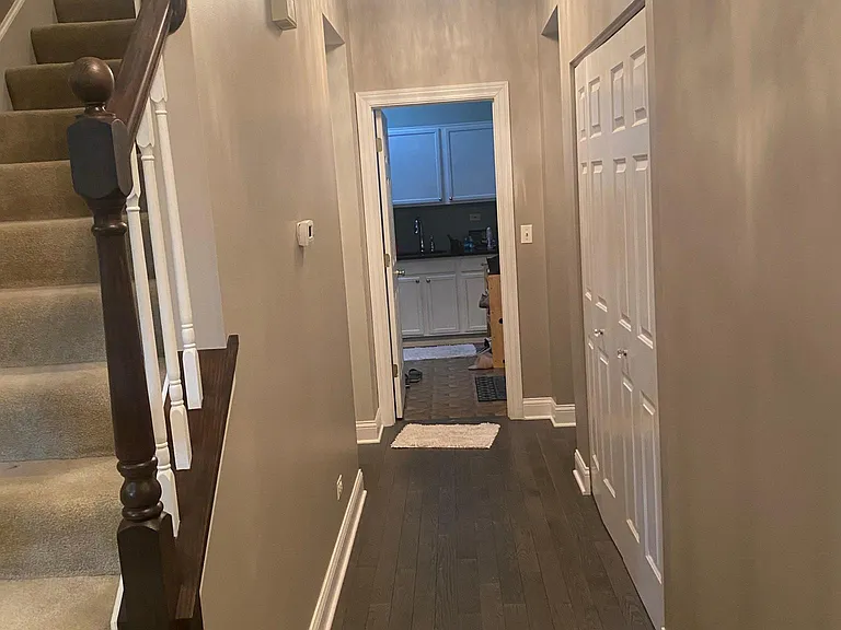 Morningview Dr — Photo 2