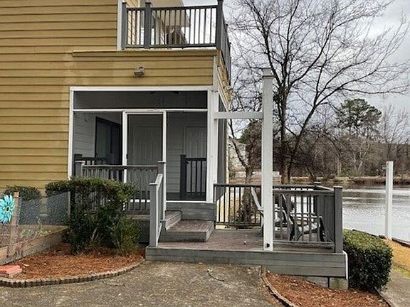 2nd image of 64 Sandalwood Cir