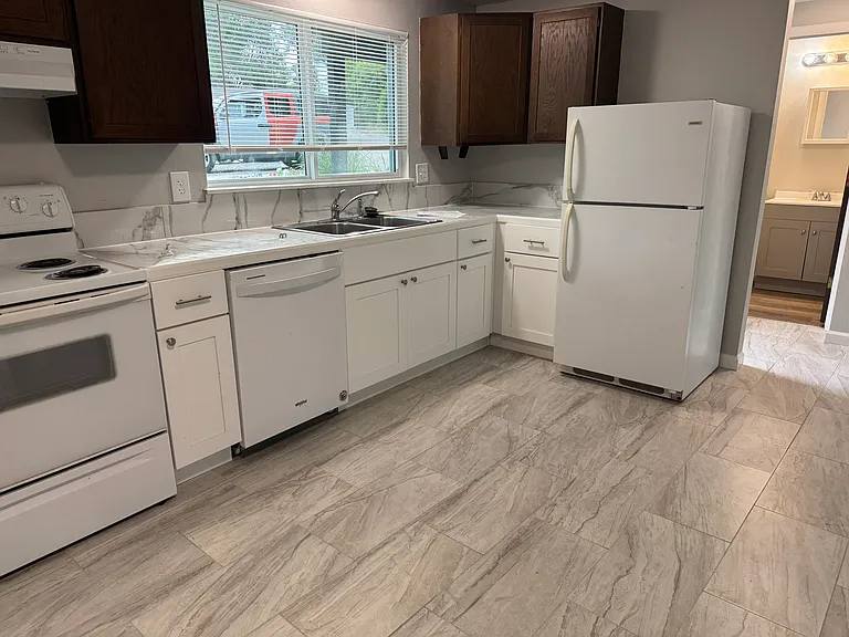4100 Oak St #1 — Photo 1