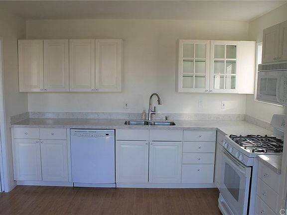 4th image of 3253 Dalemead St