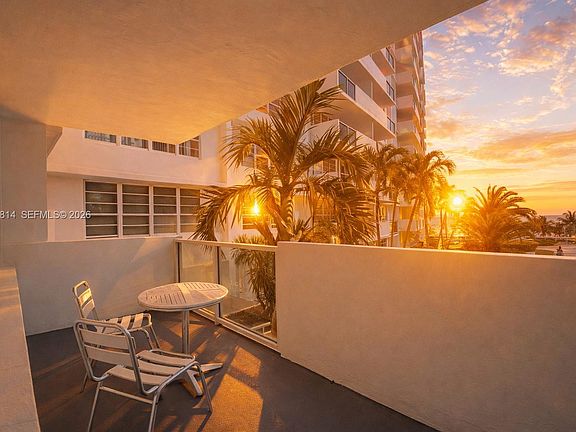 5th image of 100 Lincoln Rd #417