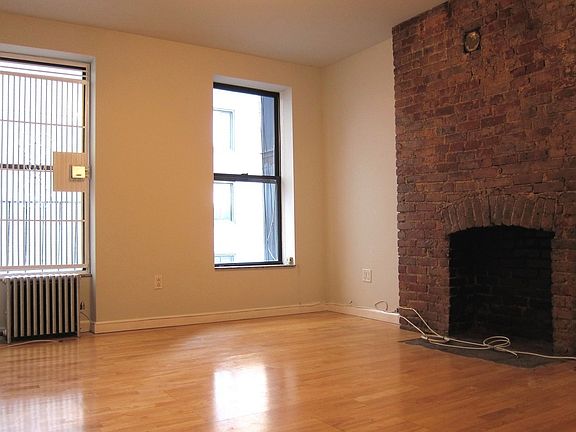 4th image of 1363 1st Ave APT 7