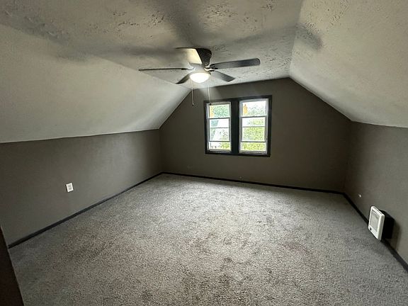 3rd image of 1311 E 187th St #1313