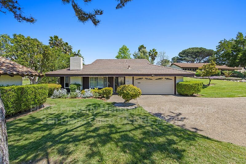 1st image of 12576 Oaks North Dr