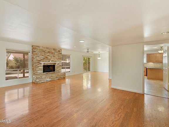 5th image of 26438 S HOWARD Drive