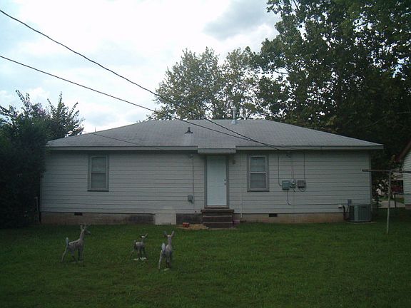 2nd image of 214 N Moore Ave