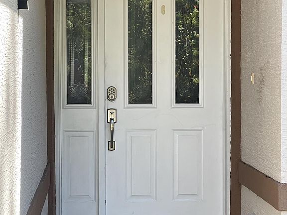 3rd image of 31 Farnell Ln #B