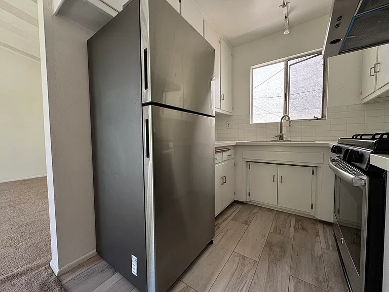 4418 Vantage Ave #3 — Photo 20