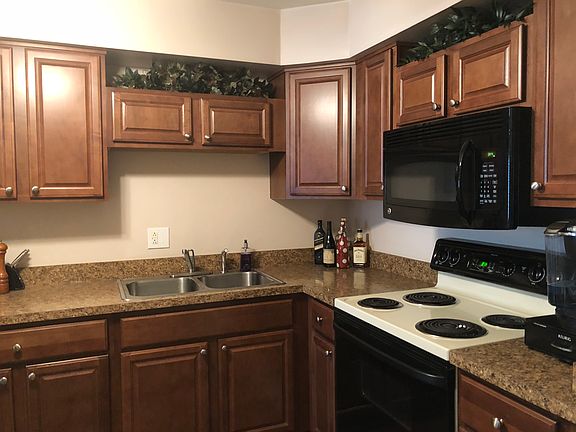 2nd image of 1150 Catalpa Dr APT 101