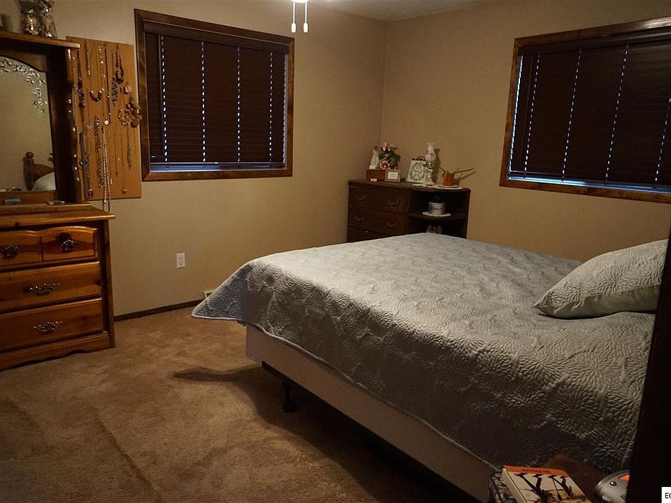 1st image of 106 Duetel Ct