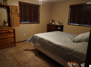 106 Duetel Ct, Bellevue, IA 52031
