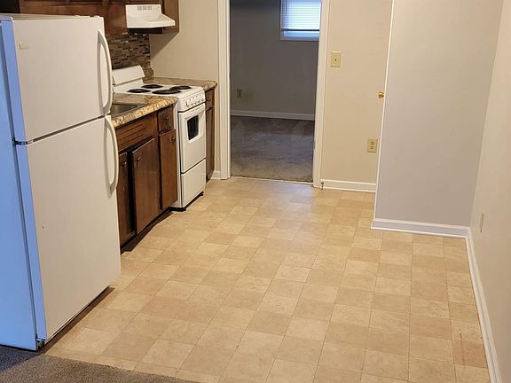5th image of 105 Lemay Dr #10488541