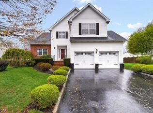11 Lane Rd, Hillsborough, NJ 08844