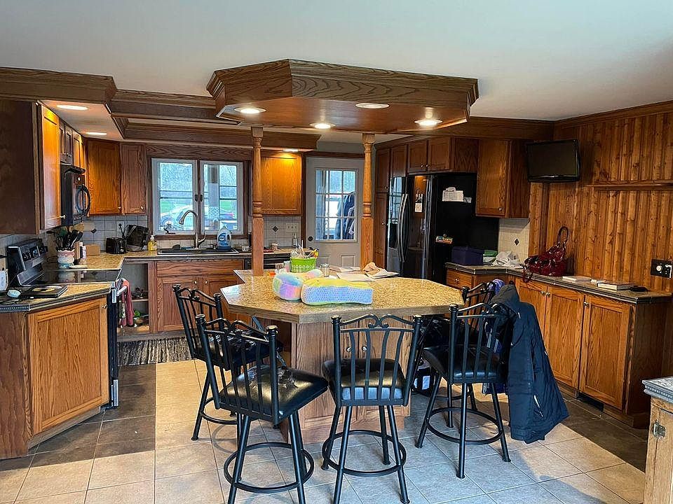 2nd image of 469 Haley Rd
