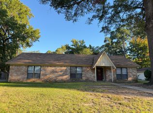 34 Broadmoor Dr, Texarkana, AR 71854