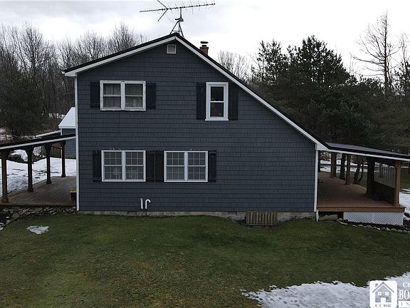 3rd image of 2628 Meadows Rd