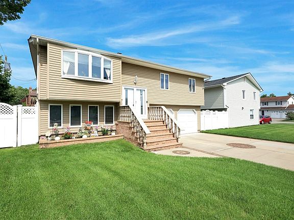 3rd image of 274 Cameo Ct