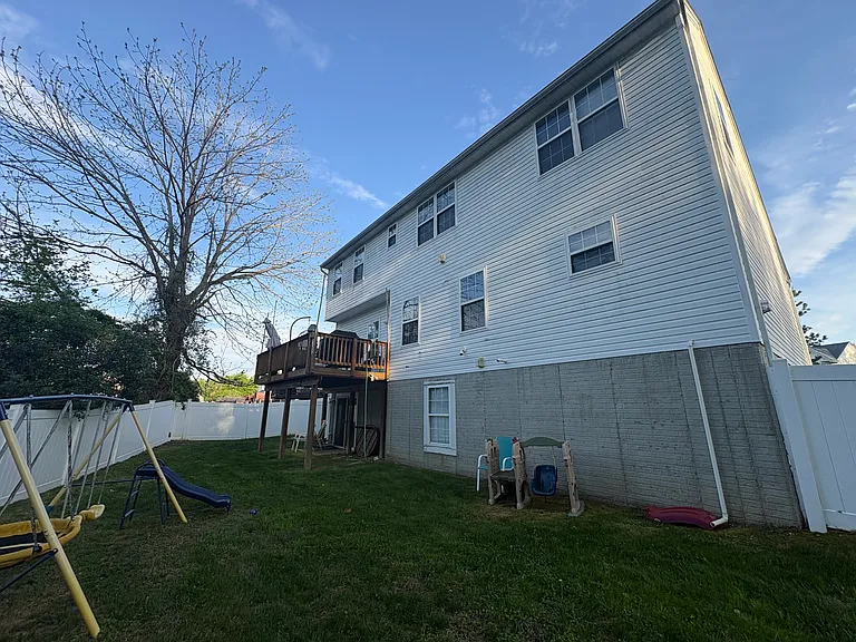 11158 Sewickley St — Photo 4