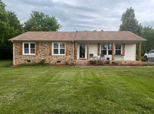 1653 Oak Grove Rd, Goodspring, TN 38460