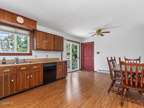 5th image of 1122 Sunrise Rd