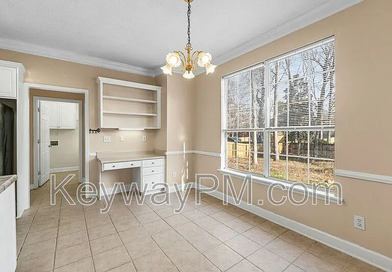 1063 Waltons Pass — Photo 12