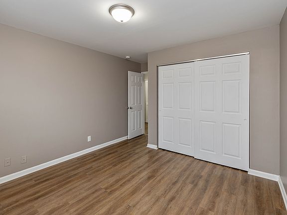 2nd image of 1611 Buckridge North Dr APT B