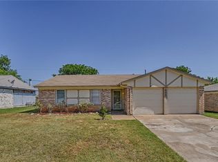 405 Tims Rd, Crowley, TX 76036