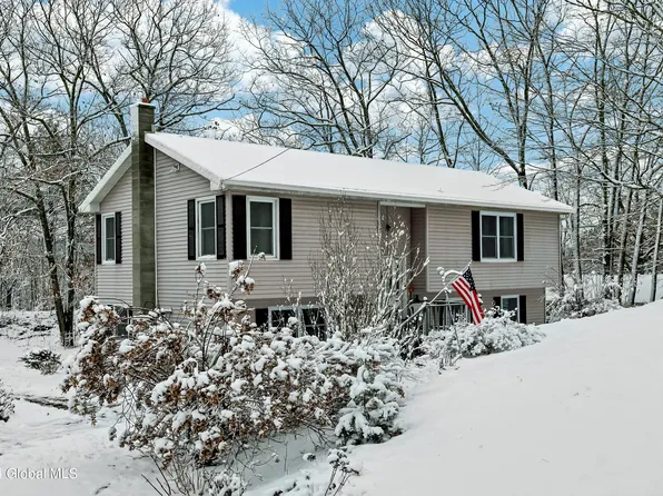 196 West Road, Argyle, NY 12809