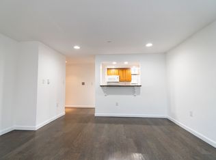 109 Queensberry St APT 4, Boston, MA 02215