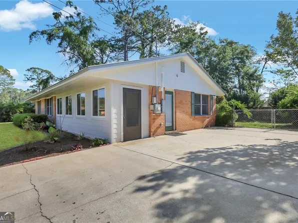 690 Towers Ave, Brunswick, GA 31525