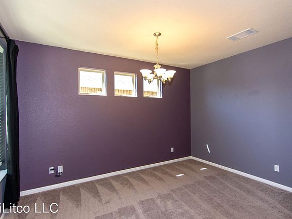 3rd image of 1613 Desmond St