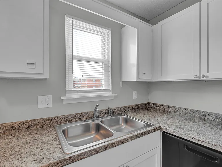3100 Orchard Manor Cir — Photo 26