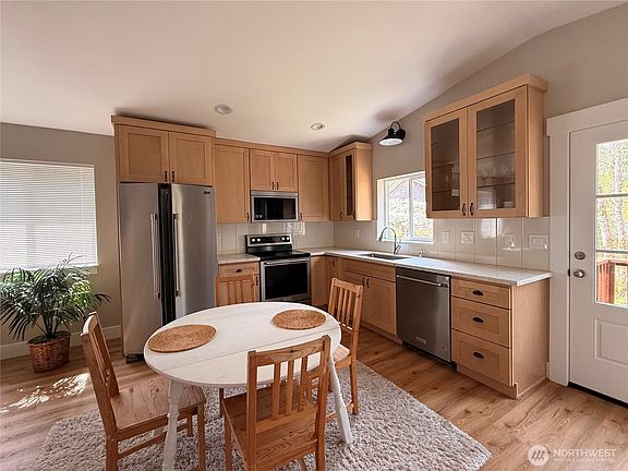 3rd image of 331 Olympic View NE