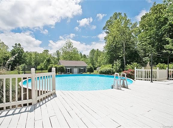 2nd image of 174 Misty Arbor Ln