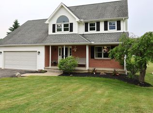 6025 E Canal Rd, Lockport, NY 14094