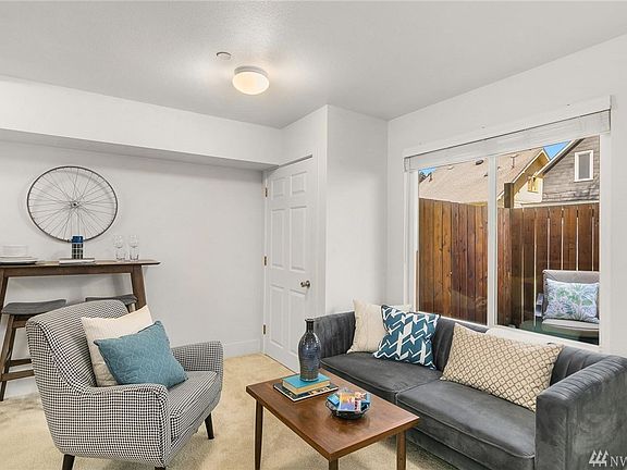 4th image of 2650 NW 58th St 11 #11