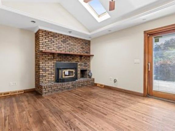 5th image of 5670 Colleen Ave