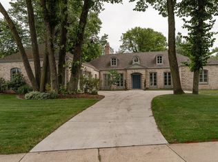 910 Folwell Dr SW, Rochester, MN 55902