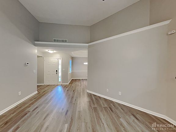 3rd image of 62 Kentucky Ave