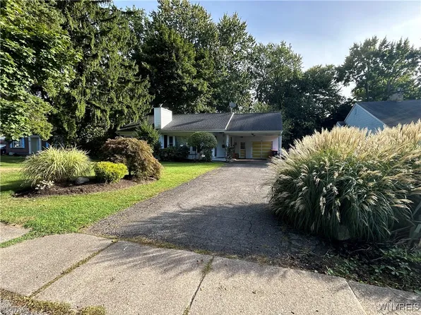 344 Lincoln Ave, Lockport, NY 14094