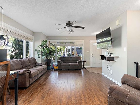 4th image of 11846 125th St NW